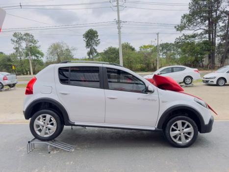 RENAULT Sandero 1.6 16V 4P FLEX STEPWAY, Foto 5