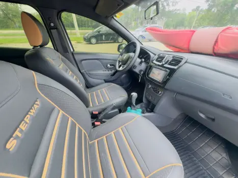 RENAULT Sandero 1.6 16V 4P FLEX SCE INTENSE X-TRONC AUTOM�TICO CVT, Foto 11