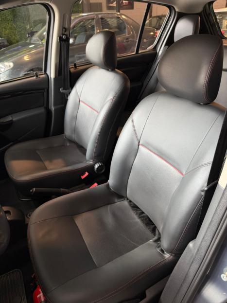 RENAULT Sandero 1.6 16V 4P FLEX STEPWAY AUTOM�TICO, Foto 6
