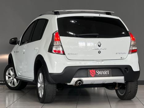 RENAULT Sandero 1.6 16V 4P FLEX STEPWAY AUTOM�TICO, Foto 12