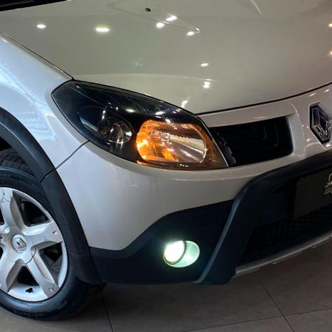 RENAULT Sandero 1.6 16V 4P FLEX STEPWAY, Foto 6