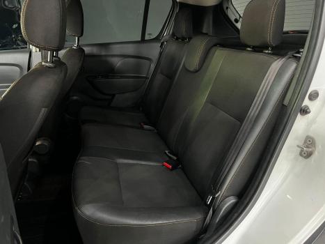 RENAULT Sandero , Foto 10