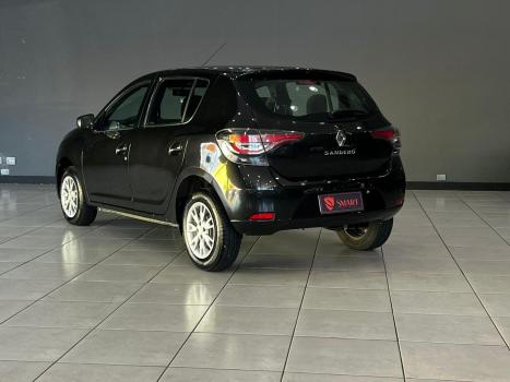 RENAULT Sandero , Foto 10