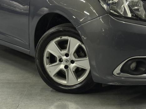 RENAULT Sandero , Foto 2