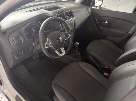 RENAULT Stepway 1.6 16V 4P FLEX ICONIC X-TONIC AUTOM�TICO CVT, Foto 19