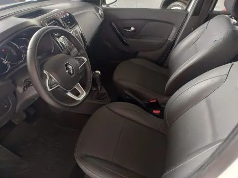 RENAULT Stepway 1.6 16V 4P FLEX ICONIC X-TONIC AUTOM�TICO CVT, Foto 20