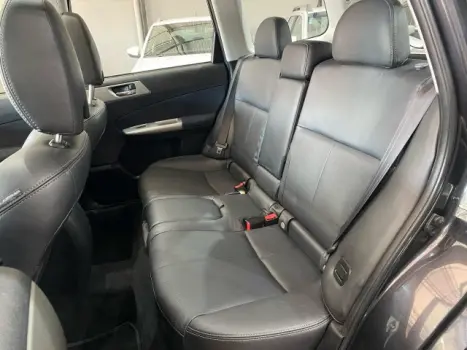 SUBARU Forester 2.5 16V 4P XT 4X4 TURBO AUTOMÁTICO, Foto 9 SUBARU Forester 2.5 16V 4P XT 4X4 TURBO AUTOMÁTICO, Foto 9