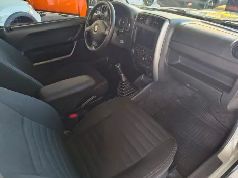 SUZUKI Jimny 1.3 16V 4 ALL 4X4, Foto 15