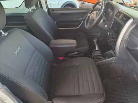 SUZUKI Jimny 1.3 16V 4 ALL 4X4, Foto 16