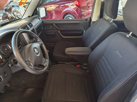 SUZUKI Jimny 1.3 16V 4 ALL 4X4, Foto 19