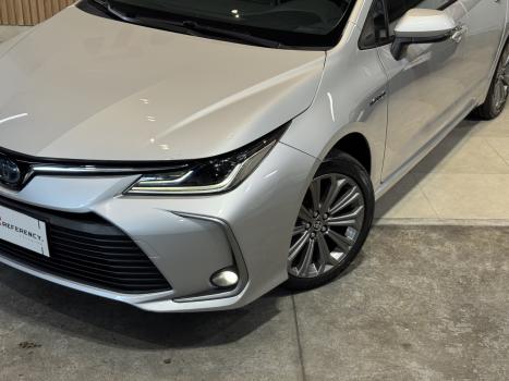 TOYOTA Corolla 1.8 16V 4P FLEX H�BRIDO ALTIS A PREMIUM AUTOM�TICO CVT, Foto 2