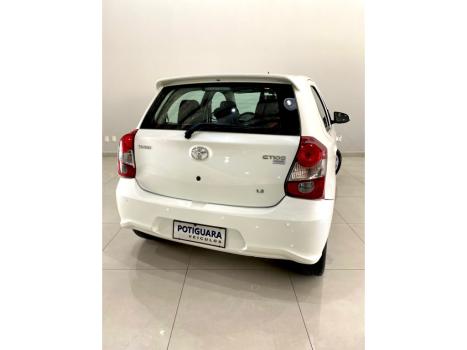 TOYOTA Etios Hatch 1.3 16V 4P FLEX X, Foto 5