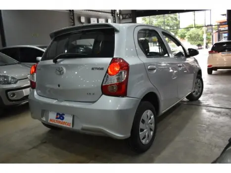 TOYOTA Etios Hatch 1.3 16V 4P FLEX X, Foto 3