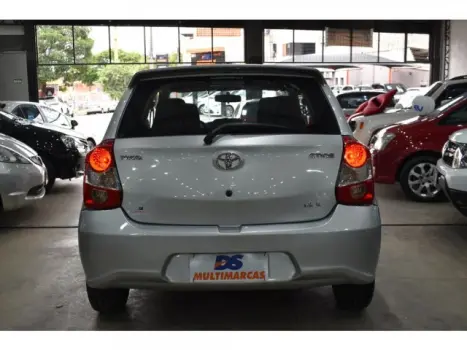 TOYOTA Etios Hatch 1.3 16V 4P FLEX X, Foto 13
