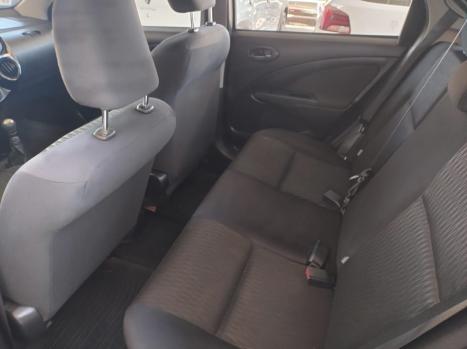TOYOTA Etios Hatch 1.3 16V 4P FLEX X, Foto 18