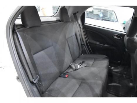 TOYOTA Etios Hatch 1.3 16V 4P FLEX X, Foto 7