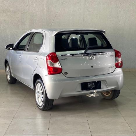 TOYOTA Etios Hatch 1.5 16V 4P FLEX XLS, Foto 2