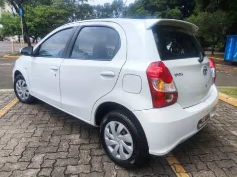 TOYOTA Etios Hatch 1.5 16V 4P FLEX XS, Foto 11