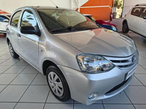 TOYOTA Etios Hatch 1.3 16V 4P FLEX X, Foto 3