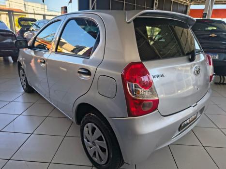 TOYOTA Etios Hatch 1.3 16V 4P FLEX X, Foto 7