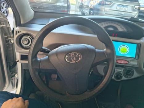 TOYOTA Etios Hatch 1.3 16V 4P FLEX X, Foto 22