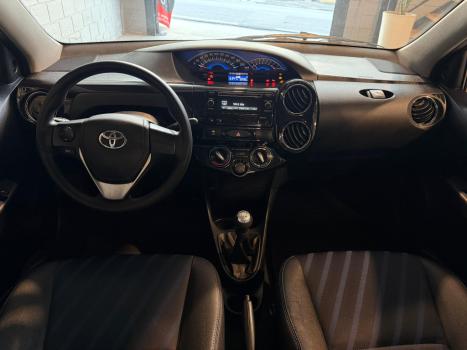 TOYOTA Etios Hatch 1.5 16V 4P FLEX XS, Foto 4