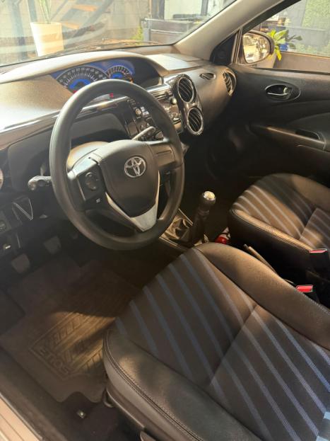 TOYOTA Etios Hatch 1.5 16V 4P FLEX XS, Foto 8