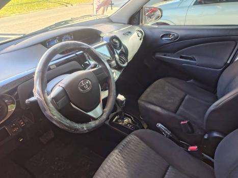 TOYOTA Etios Hatch 1.5 16V 4P FLEX X PLUS AUTOM�TICO, Foto 6
