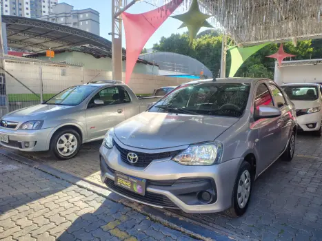 TOYOTA Etios Hatch 1.5 16V 4P FLEX X PLUS AUTOM�TICO, Foto 9