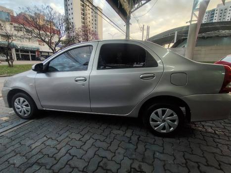 TOYOTA Etios Hatch 1.5 16V 4P FLEX X PLUS AUTOM�TICO, Foto 10