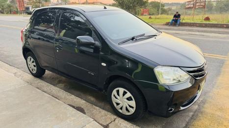 TOYOTA Etios Hatch 1.3 16V 4P FLEX X, Foto 3