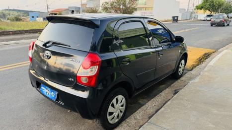 TOYOTA Etios Hatch 1.3 16V 4P FLEX X, Foto 4