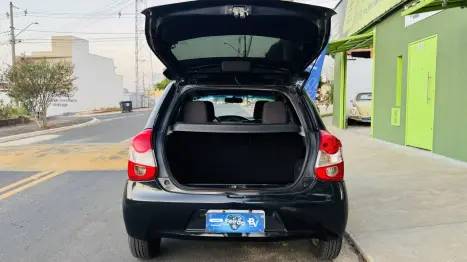 TOYOTA Etios Hatch 1.3 16V 4P FLEX X, Foto 11