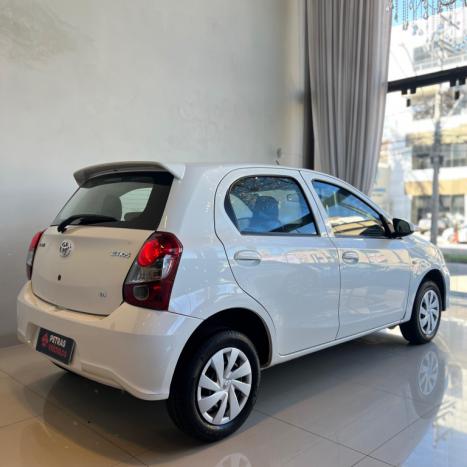 TOYOTA Etios Hatch 1.3 16V 4P FLEX X, Foto 4