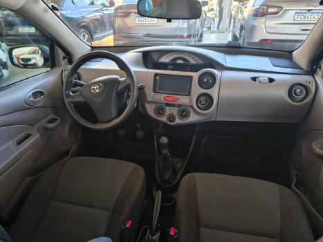 TOYOTA Etios Hatch 1.3 16V 4P FLEX X, Foto 16