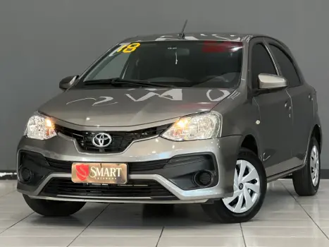 TOYOTA Etios Hatch 1.3 16V 4P FLEX X AUTOM�TICO, Foto 1