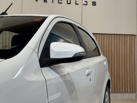 TOYOTA Etios Hatch 1.5 16V 4P FLEX L, Foto 3