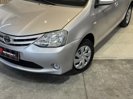 TOYOTA Etios Hatch 1.5 16V 4P FLEX XLS, Foto 2