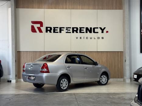 TOYOTA Etios Hatch 1.5 16V 4P FLEX XLS, Foto 9