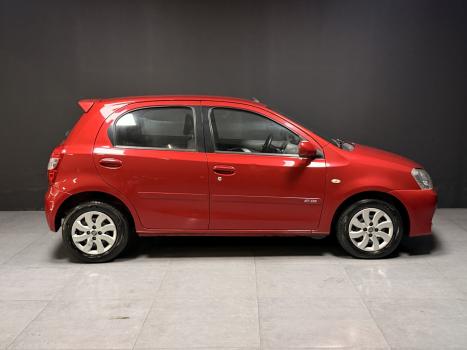 TOYOTA Etios Hatch 1.3 16V 4P FLEX EX, Foto 3