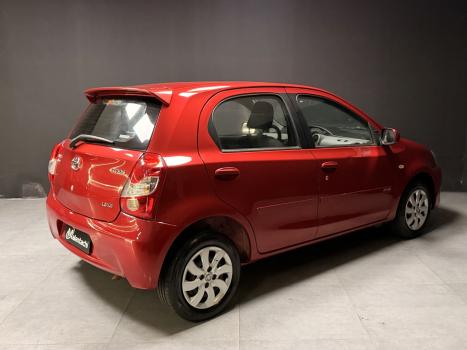 TOYOTA Etios Hatch 1.3 16V 4P FLEX EX, Foto 4