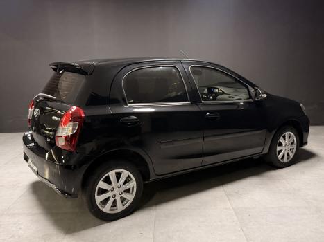 TOYOTA Etios Hatch 1.5 16V 4P FLEX X PLUS AUTOMÁTICO, Foto 4
