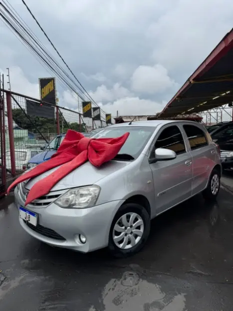 TOYOTA Etios Hatch 1.3 16V 4P FLEX X, Foto 1
