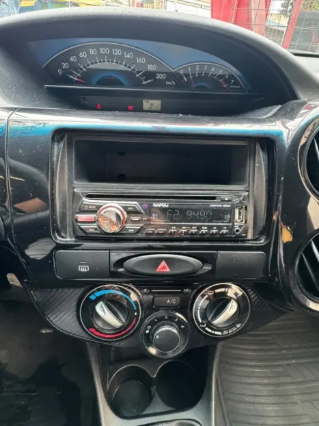 TOYOTA Etios Hatch 1.3 16V 4P FLEX X, Foto 2