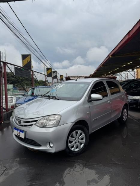 TOYOTA Etios Hatch 1.3 16V 4P FLEX X, Foto 5