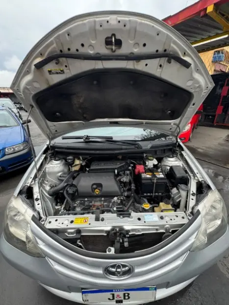 TOYOTA Etios Hatch 1.3 16V 4P FLEX X, Foto 10