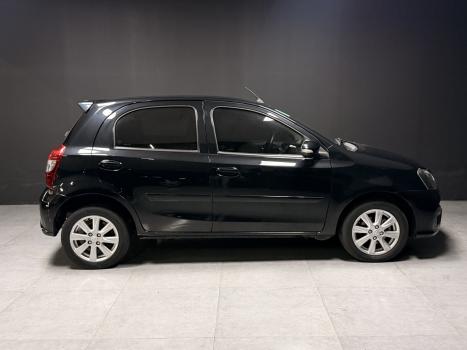 TOYOTA Etios Hatch 1.5 16V 4P FLEX X PLUS AUTOMÁTICO, Foto 3