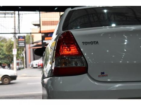 TOYOTA Etios Sedan 1.5 16V 4P FLEX X, Foto 2