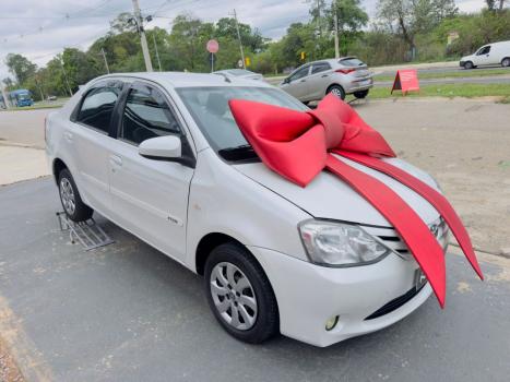 TOYOTA Etios Sedan 1.5 16V 4P FLEX XS, Foto 3