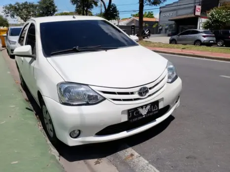 TOYOTA Etios Sedan 1.5 16V 4P FLEX X, Foto 3